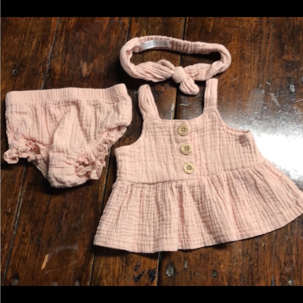 Blush Linen Baby Outfit – 3-Piece Set (Tank, Bloomers & Bow) 12M 👶💗